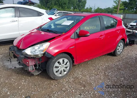 2014 Toyota Prius C Two z USA, uszkodzony, nr VIN JTDKDTB33E1074410